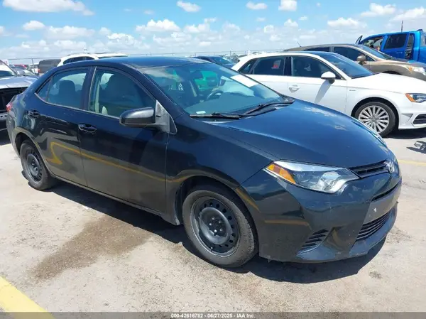 5YFBURHE8GP433647 2016 TOYOTA COROLLA - Image 1