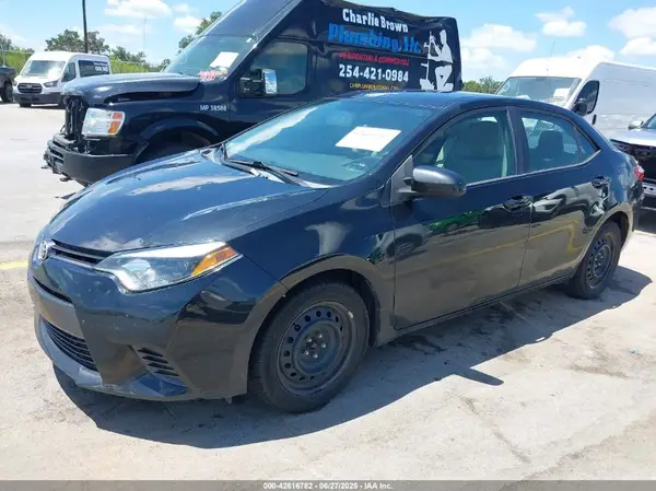 5YFBURHE8GP433647 2016 TOYOTA COROLLA - Image 2