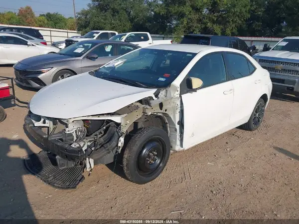 5YFBURHE8GP436273 2016 TOYOTA COROLLA - Image 2