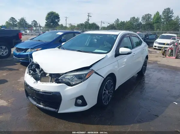 5YFBURHE8GP446124 2016 TOYOTA COROLLA - Image 2