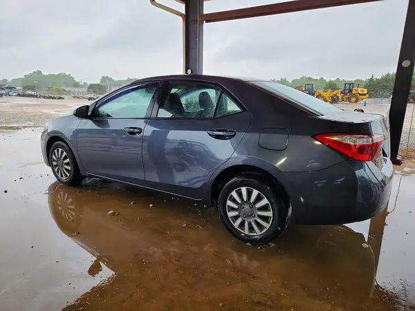 5YFBURHE8GP447452 2016 TOYOTA COROLLA - Image 2