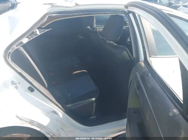 5YFBURHE8GP456085 2016 TOYOTA COROLLA - Image 8