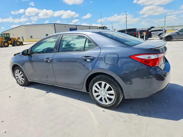 5YFBURHE8GP457544 2016 TOYOTA COROLLA - Image 2