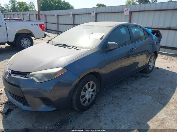 5YFBURHE8GP458922 2016 TOYOTA COROLLA - Image 2