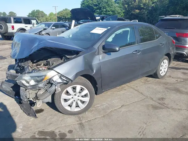 5YFBURHE8GP462873 2016 TOYOTA COROLLA - Image 2