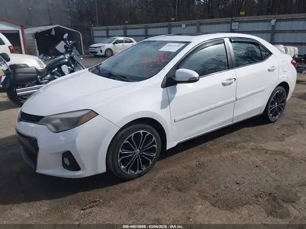 5YFBURHE8GP466003 2016 TOYOTA COROLLA - Image 2