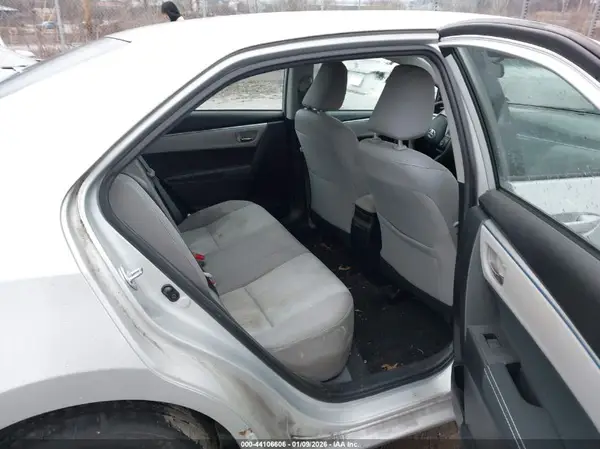 5YFBURHE8GP469855 2016 TOYOTA COROLLA - Image 8