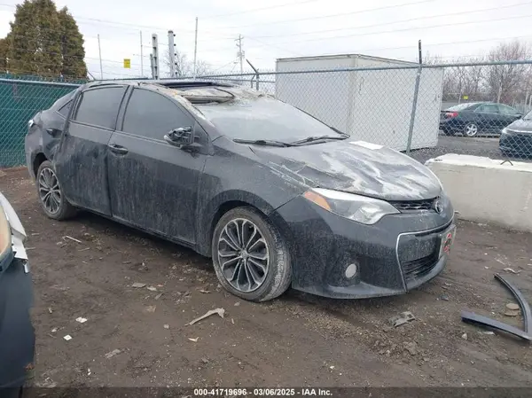 5YFBURHE8GP471525 2016 TOYOTA COROLLA - Image 1