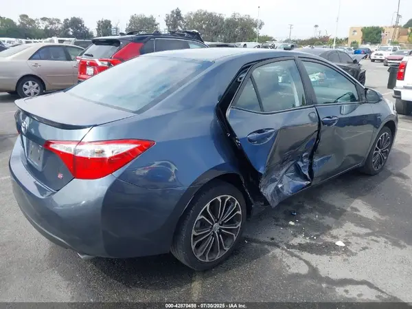 5YFBURHE8GP471573 2016 TOYOTA COROLLA - Image 2
