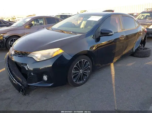 5YFBURHE8GP472089 2016 TOYOTA COROLLA - Image 2