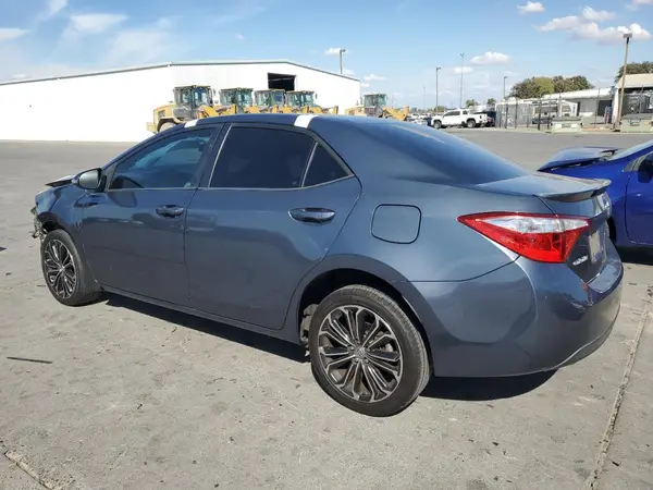 5YFBURHE8GP473985 2016 TOYOTA COROLLA - Image 2
