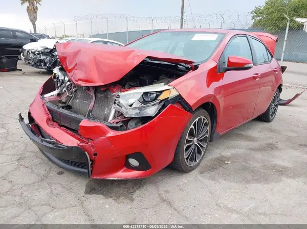 5YFBURHE8GP476210 2016 TOYOTA COROLLA - Image 2