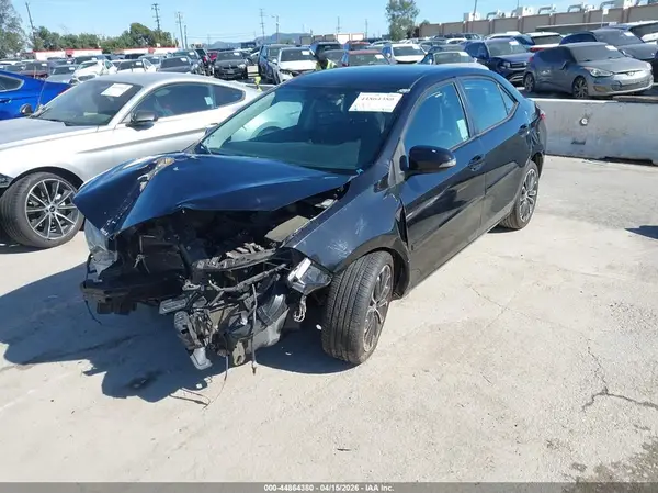 5YFBURHE8GP477938 2016 TOYOTA COROLLA - Image 2