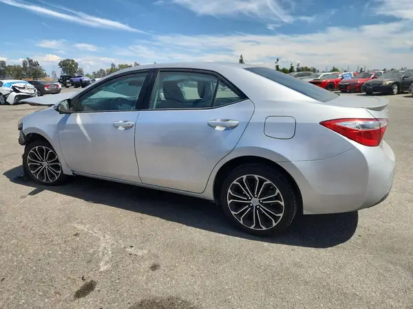 5YFBURHE8GP481018 2016 TOYOTA COROLLA - Image 2