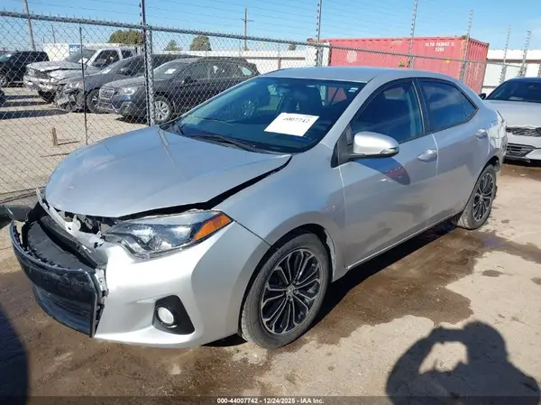 5YFBURHE8GP493928 2016 TOYOTA COROLLA - Image 2