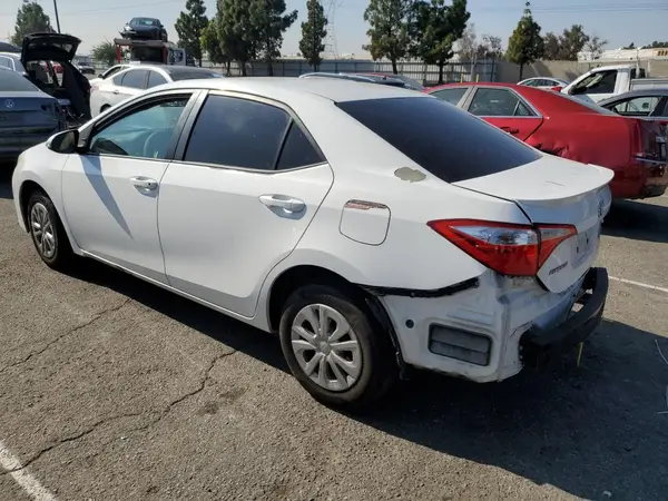 5YFBURHE8GP504748 2016 TOYOTA COROLLA - Image 2