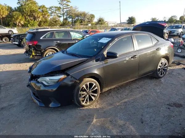 5YFBURHE8GP504751 2016 TOYOTA COROLLA - Image 2