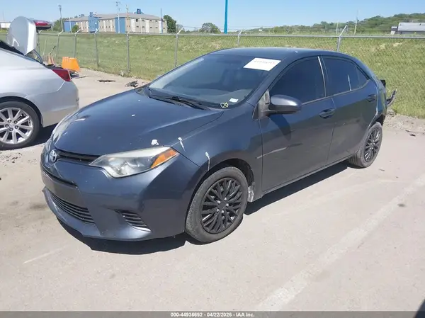 5YFBURHE8GP510209 2016 TOYOTA COROLLA - Image 2