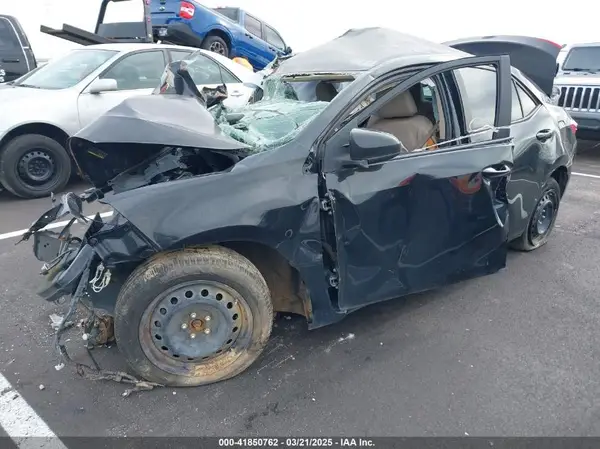 5YFBURHE8GP511084 2016 TOYOTA COROLLA - Image 2