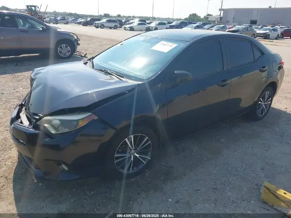 5YFBURHE8GP513398 2016 TOYOTA COROLLA - Image 2