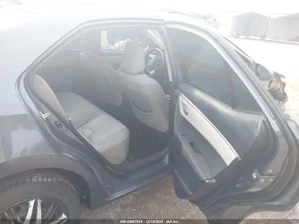 5YFBURHE8GP527205 2016 TOYOTA COROLLA - Image 8
