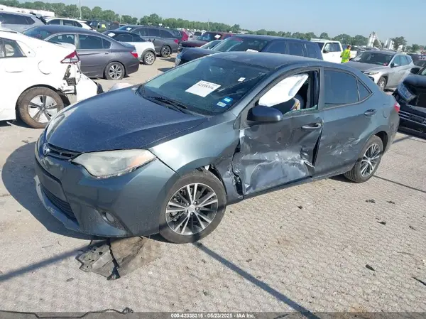 5YFBURHE8GP527740 2016 TOYOTA COROLLA - Image 2