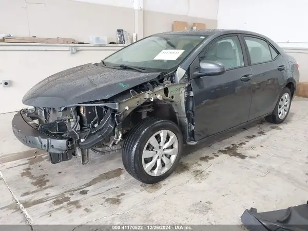 5YFBURHE8GP528063 2016 TOYOTA COROLLA - Image 2