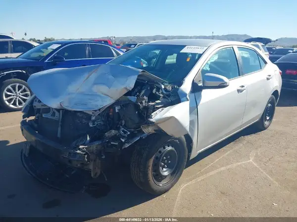 5YFBURHE8GP528421 2016 TOYOTA COROLLA - Image 2