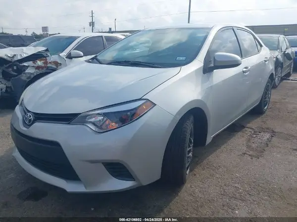 5YFBURHE8GP529651 2016 TOYOTA COROLLA - Image 2