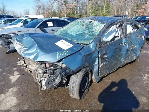 5YFBURHE8GP530931 2016 TOYOTA COROLLA - Image 2