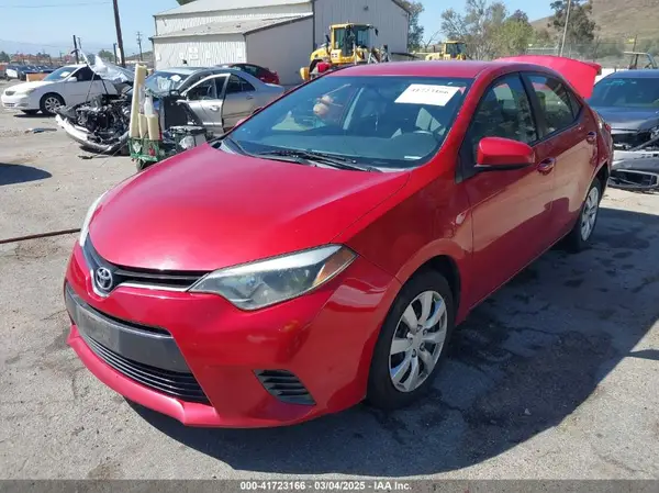 5YFBURHE8GP532582 2016 TOYOTA COROLLA - Image 2