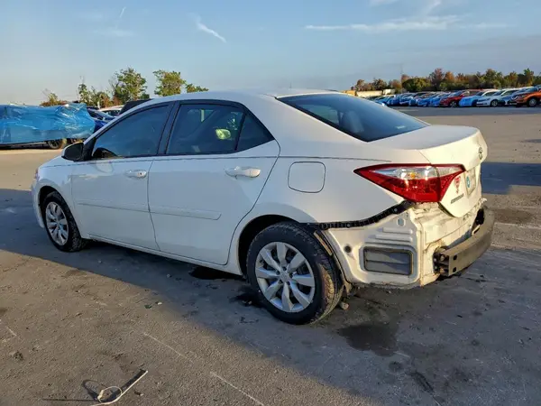 5YFBURHE8GP545171 2016 TOYOTA COROLLA - Image 2