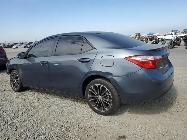 5YFBURHE8GP549365 2016 TOYOTA COROLLA - Image 2