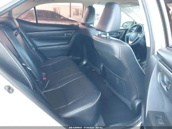 5YFBURHE8HP570184 2017 TOYOTA COROLLA - Image 8