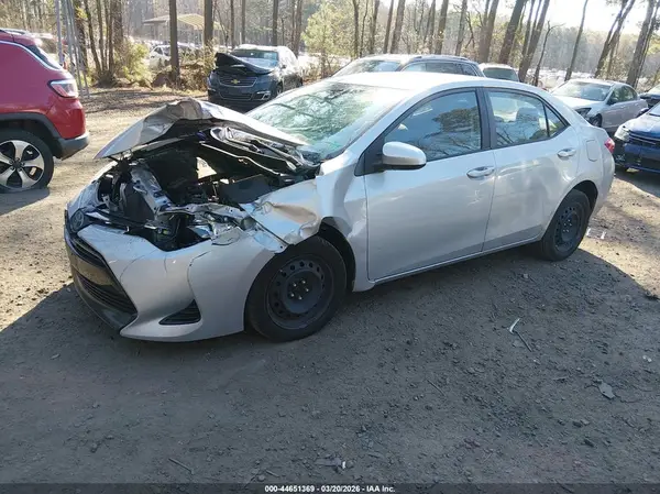5YFBURHE8HP570508 2017 TOYOTA COROLLA - Image 2