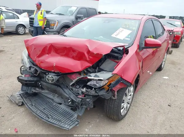 5YFBURHE8HP572954 2017 TOYOTA COROLLA - Image 2