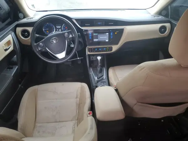5YFBURHE8HP573859 2017 TOYOTA COROLLA - Image 8