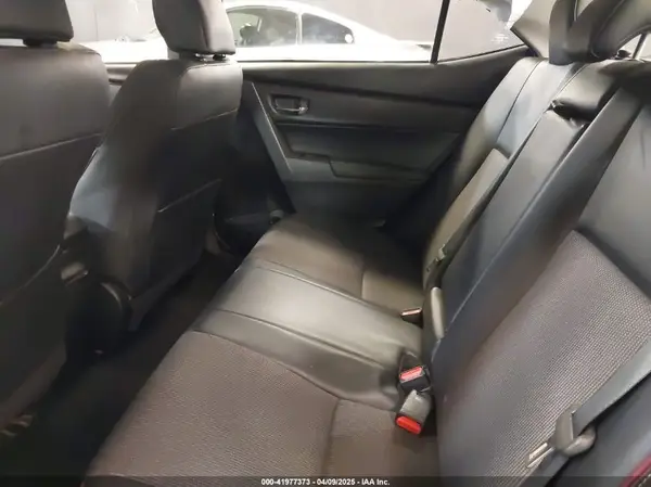 5YFBURHE8HP573926 2017 TOYOTA COROLLA - Image 8