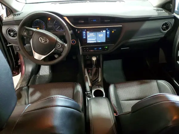 5YFBURHE8HP574932 2017 TOYOTA COROLLA - Image 8