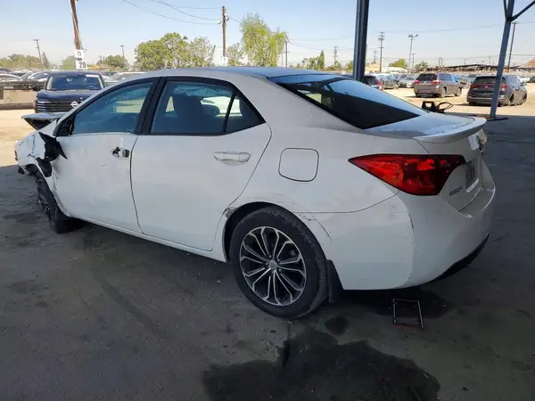 5YFBURHE8HP576874 2017 TOYOTA COROLLA - Image 2