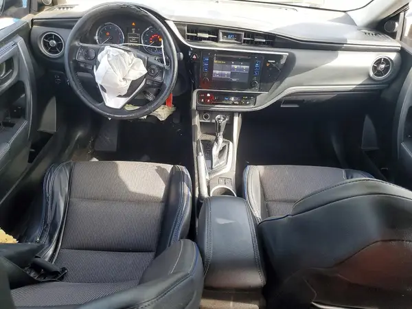 5YFBURHE8HP577393 2017 TOYOTA COROLLA - Image 8