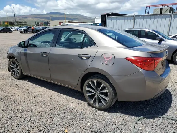 5YFBURHE8HP578804 2017 TOYOTA COROLLA - Image 2