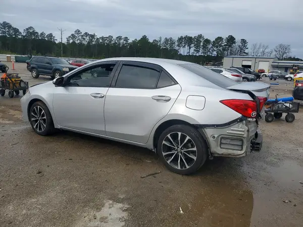 5YFBURHE8HP579368 2017 TOYOTA COROLLA - Image 2