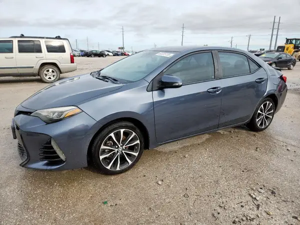 5YFBURHE8HP579841 2017 TOYOTA COROLLA - Image 1