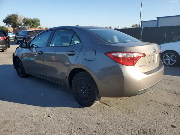 5YFBURHE8HP579855 2017 TOYOTA COROLLA - Image 2