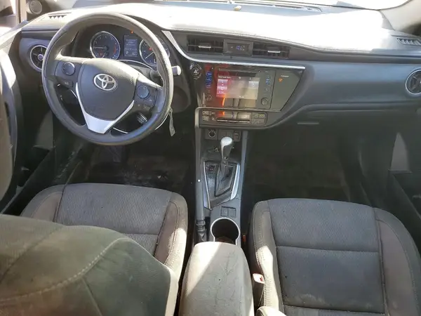 5YFBURHE8HP579886 2017 TOYOTA COROLLA - Image 8