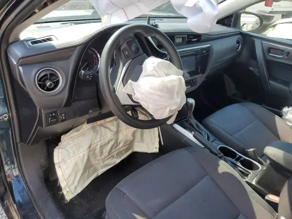 5YFBURHE8HP582223 2017 TOYOTA COROLLA - Image 8