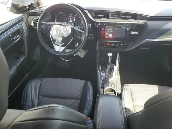 5YFBURHE8HP582271 2017 TOYOTA COROLLA - Image 8