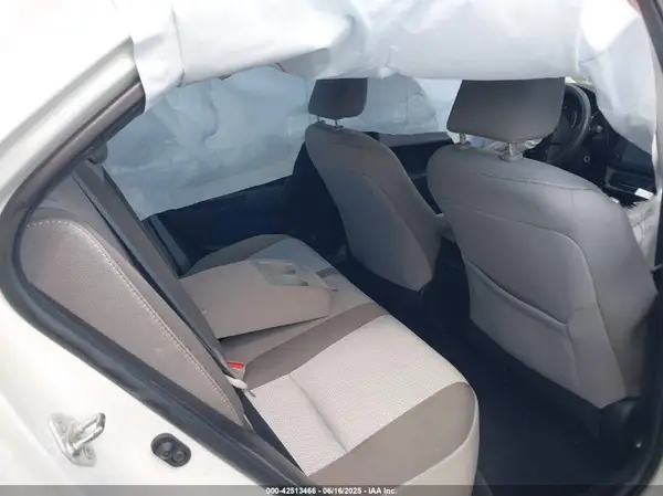 5YFBURHE8HP583744 2017 TOYOTA COROLLA - Image 8