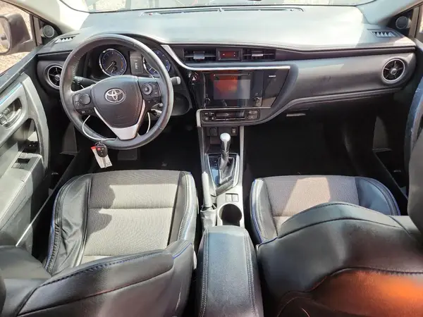 5YFBURHE8HP584554 2017 TOYOTA COROLLA - Image 8